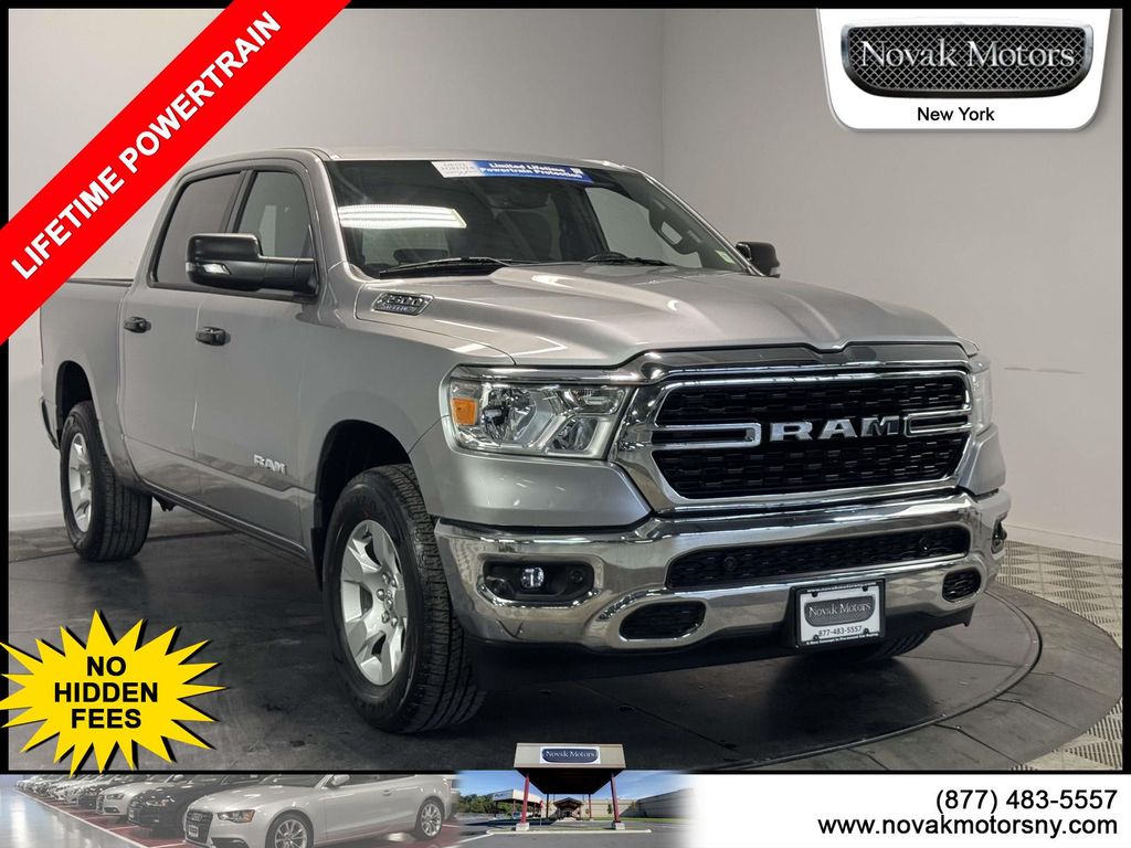 2023 RAM 1500 Big Horn/Lone Star 4x4 Crew Cab 5'7's photo