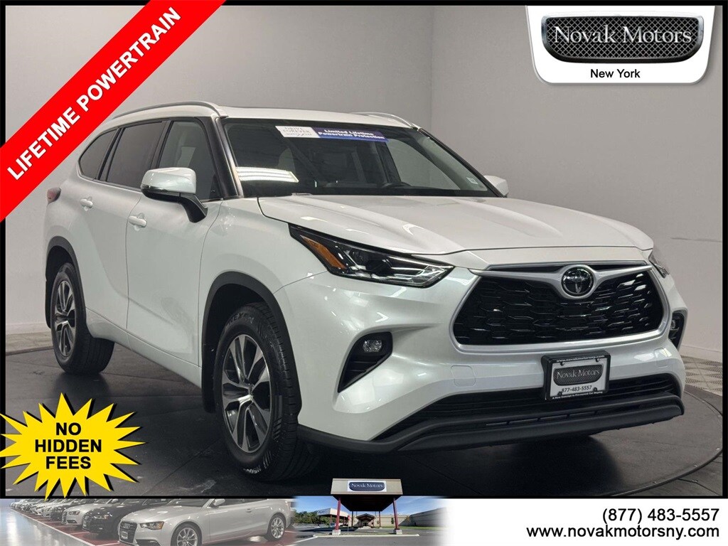2022 Toyota Highlander XLE's photo
