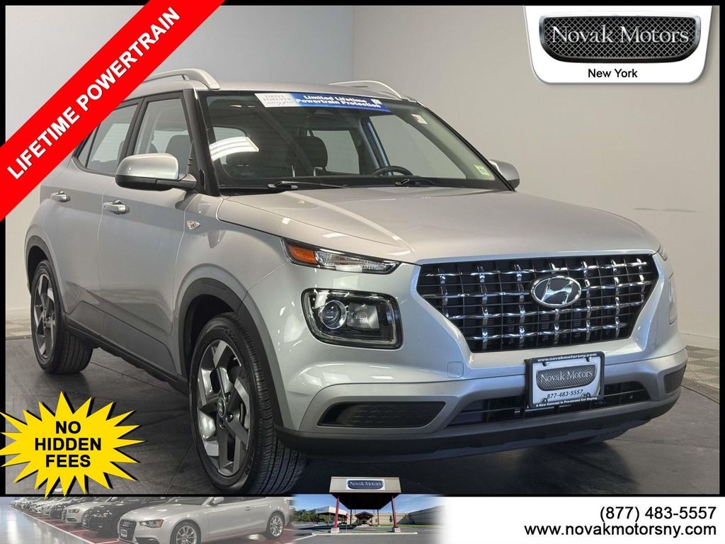 Used 2025 Hyundai Venue SEL SUV