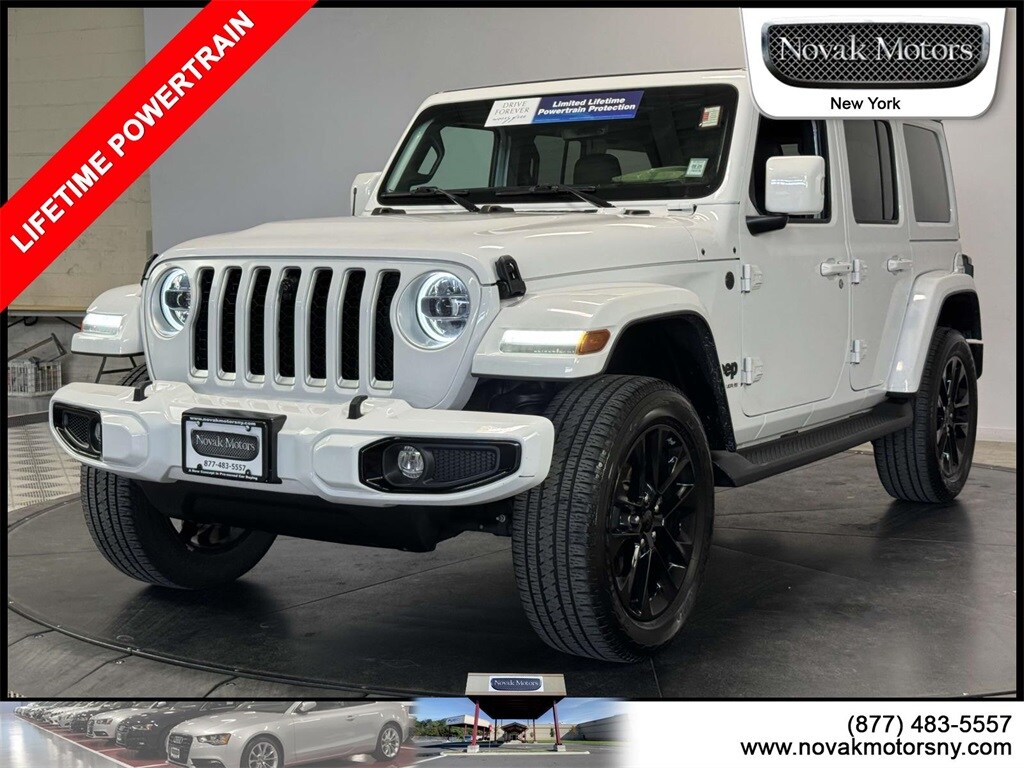 2023 Jeep Wrangler Altitude photo 3