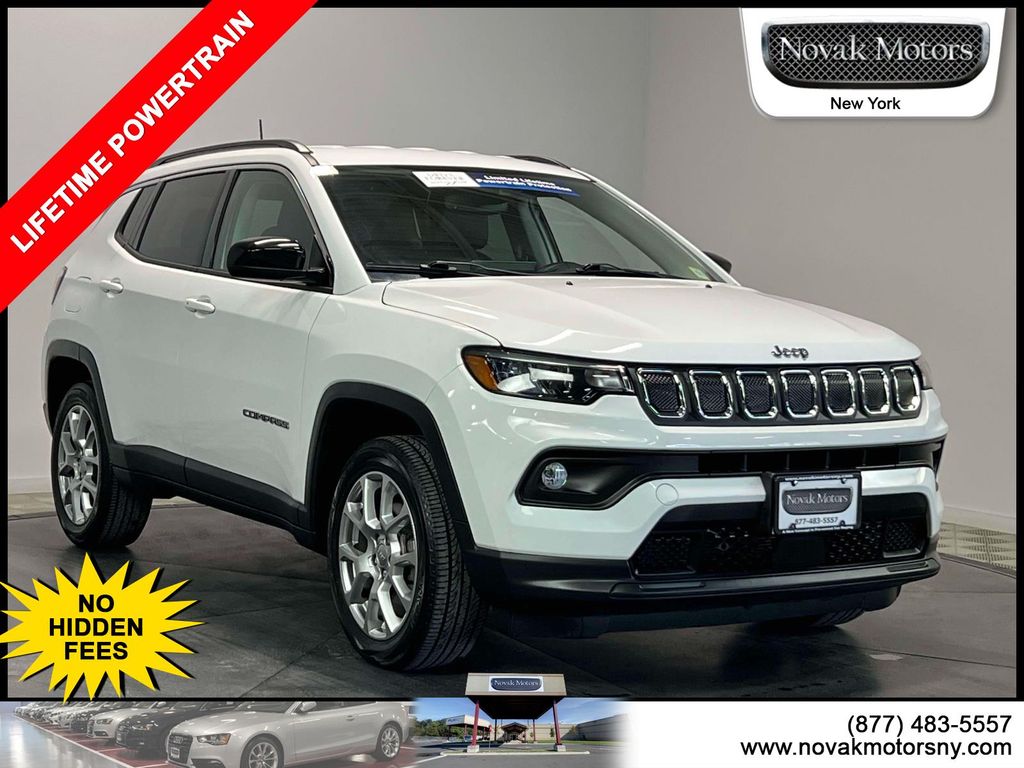 2022 Jeep Compass Latitude Lux