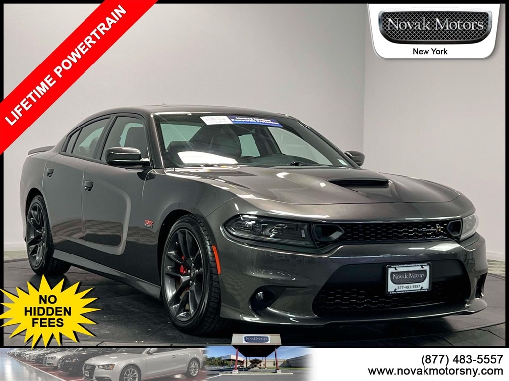 2022 Dodge Charger Scat Pack's photo