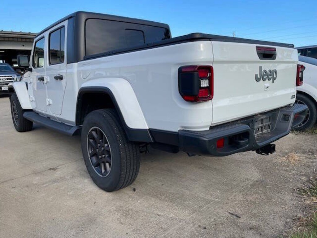 Used 2020 Jeep Gladiator Overland 4x4 4dr Crew Cab 5.0 ft. SB Pickup Truck