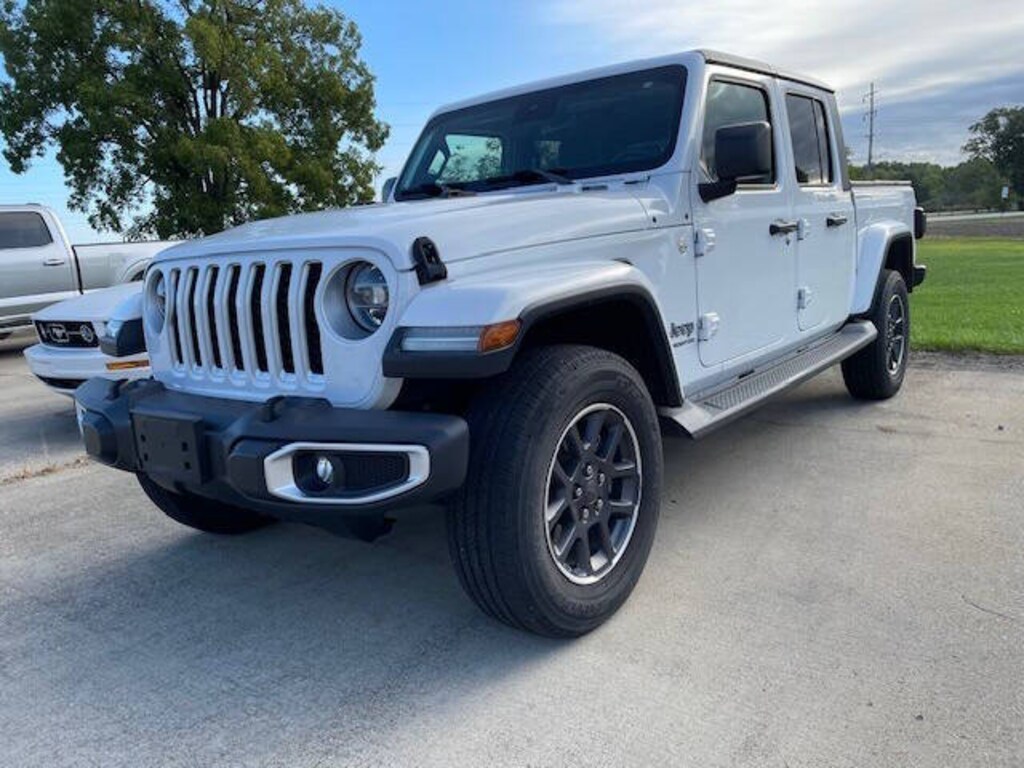 Used 2020 Jeep Gladiator Overland 4x4 4dr Crew Cab 5.0 ft. SB Pickup Truck