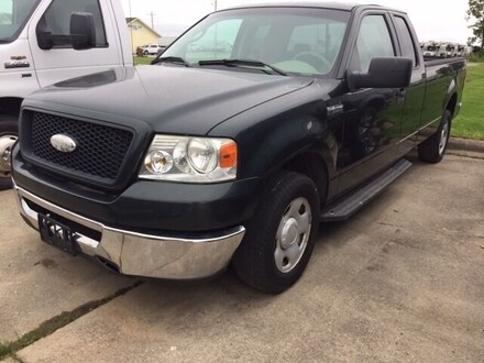 2006 Ford F-150 XL 4dr Supercab Styleside 8 ft. LB Pickup Truck