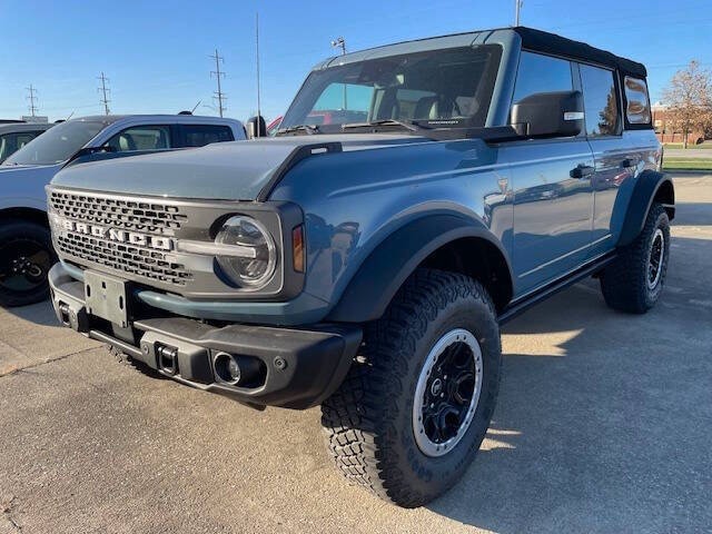 2023 Ford Bronco 4-Door Badlands's photo