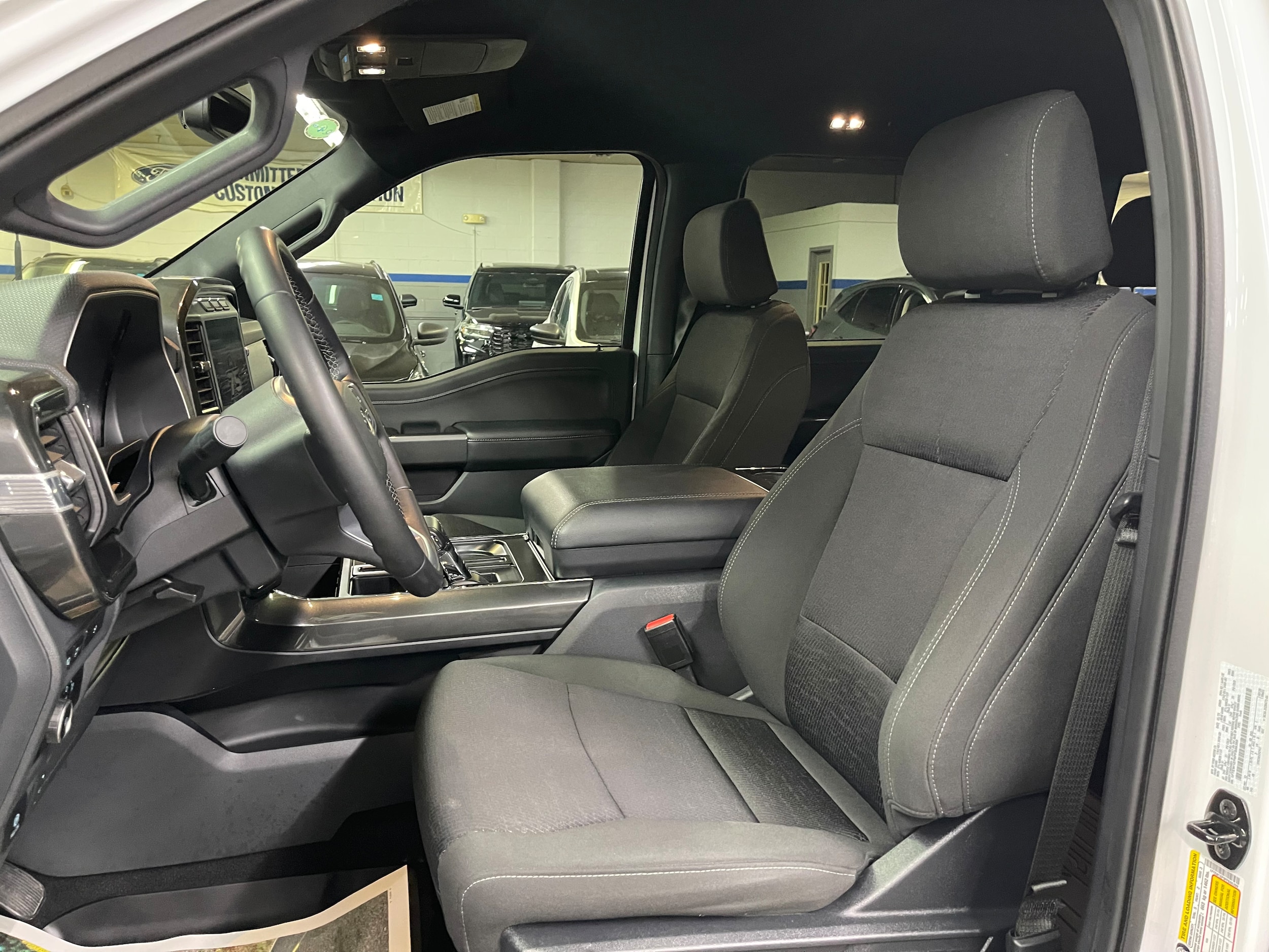 2023 Ford F-150 XLT - Photo 12