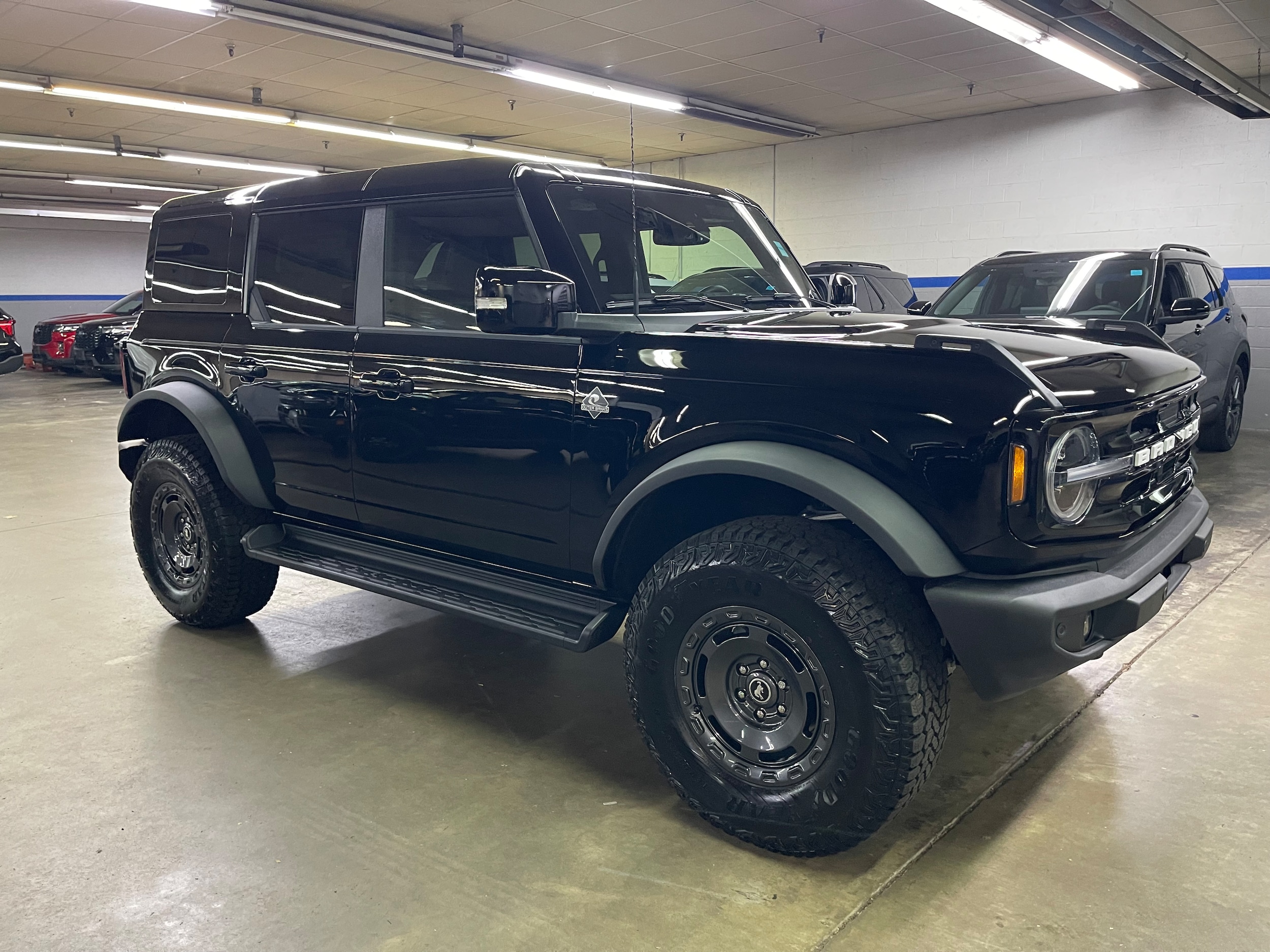 2025 Ford Bronco 4-Door Outer Banks's photo