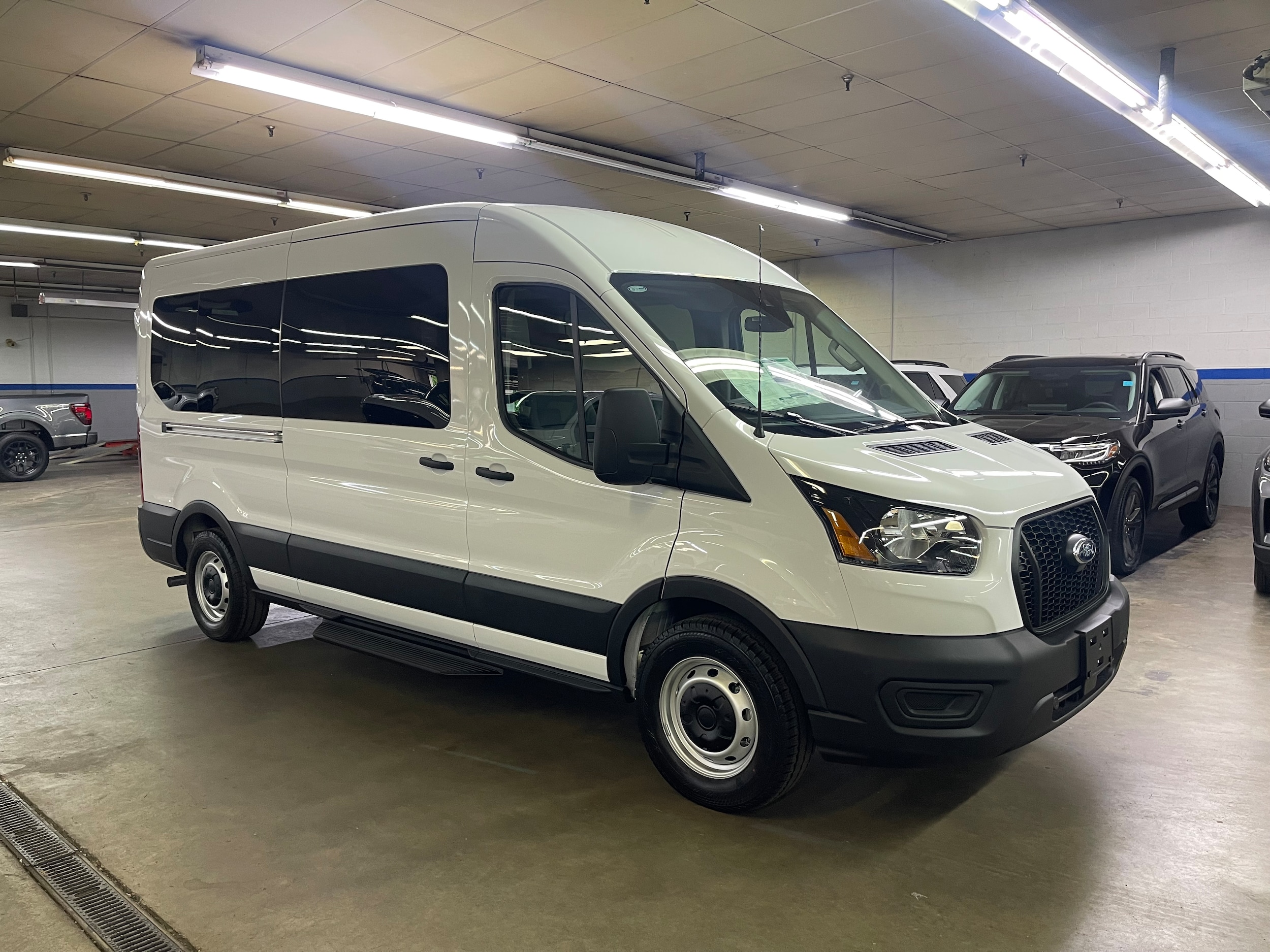 2025 Ford Transit Passenger Van XL's photo