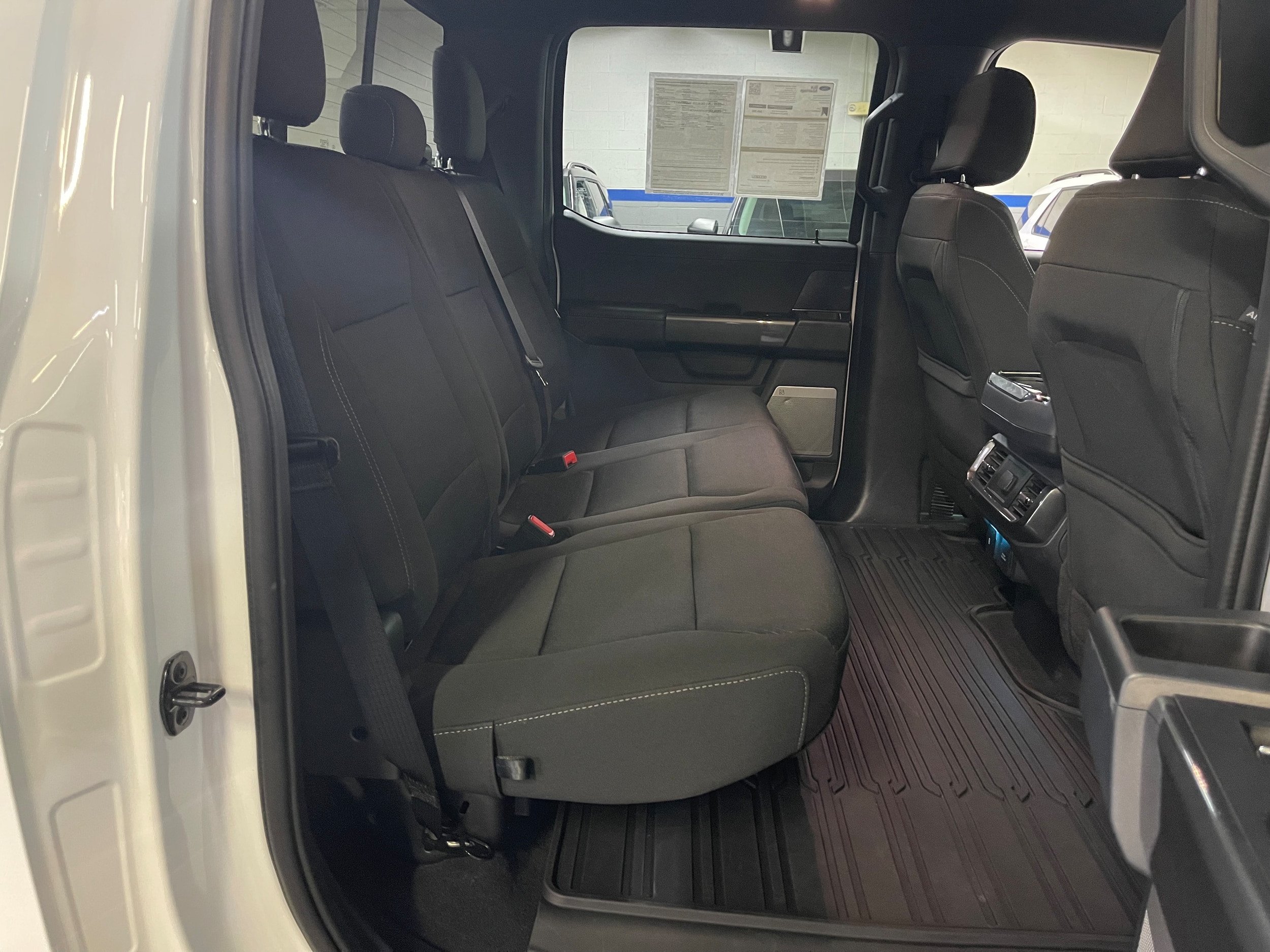 2023 Ford F-150 XLT - Photo 14