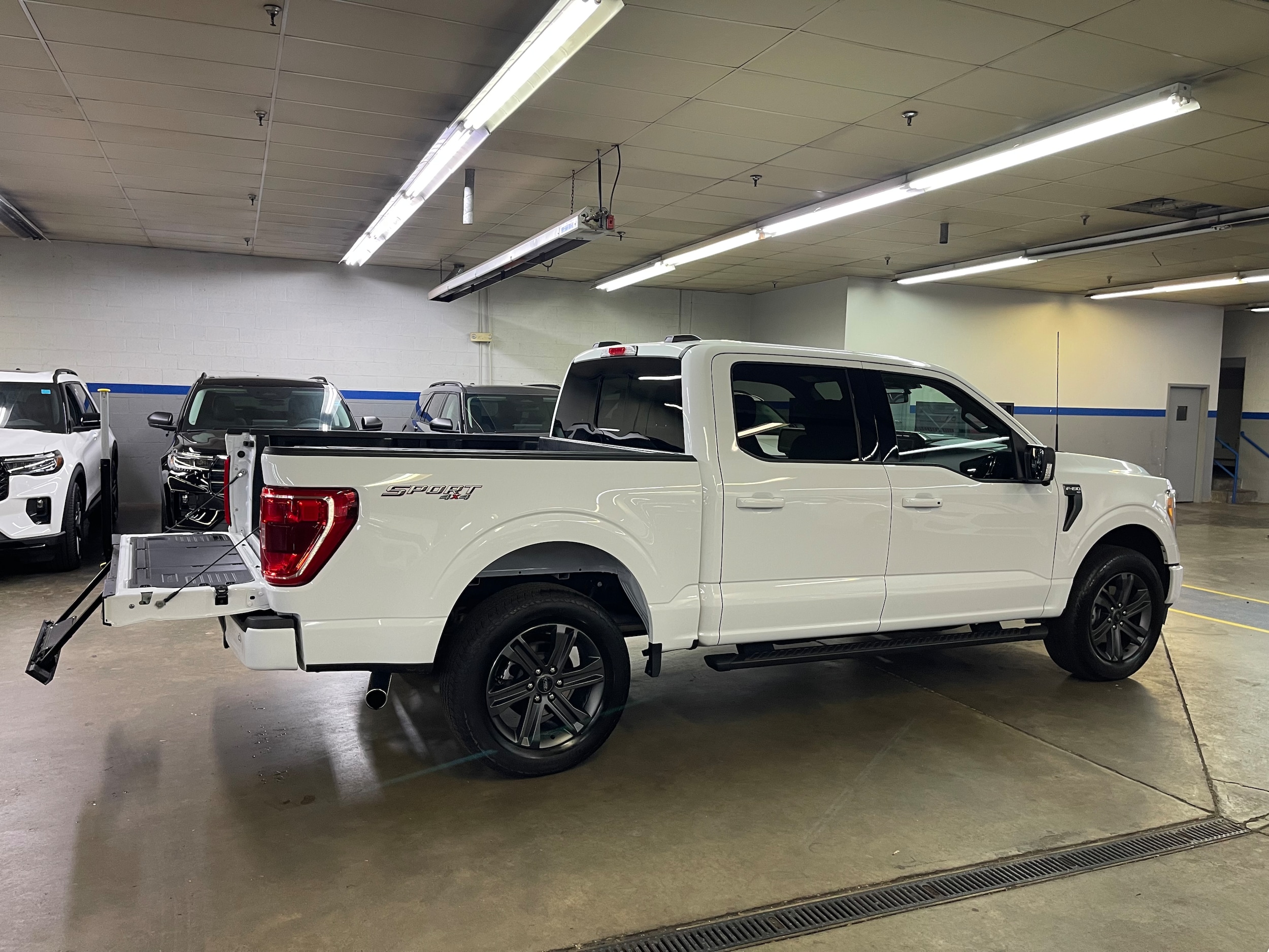 2023 Ford F-150 XLT - Photo 9