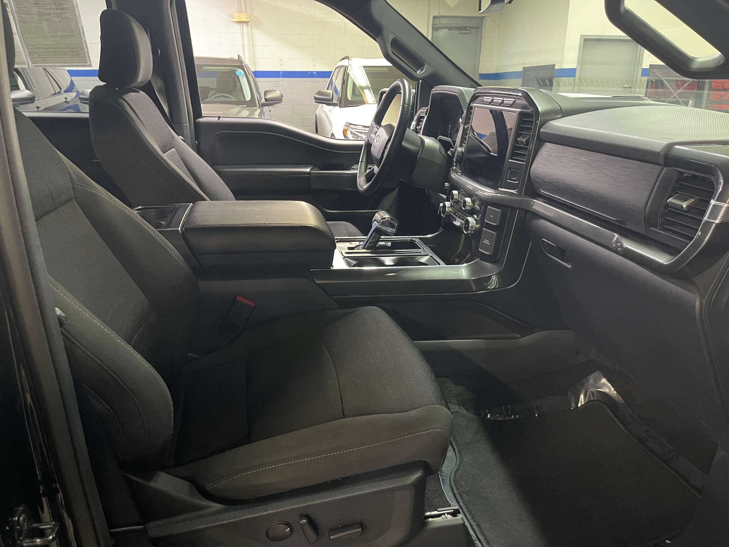 2023 Ford F-150 XLT - Photo 14