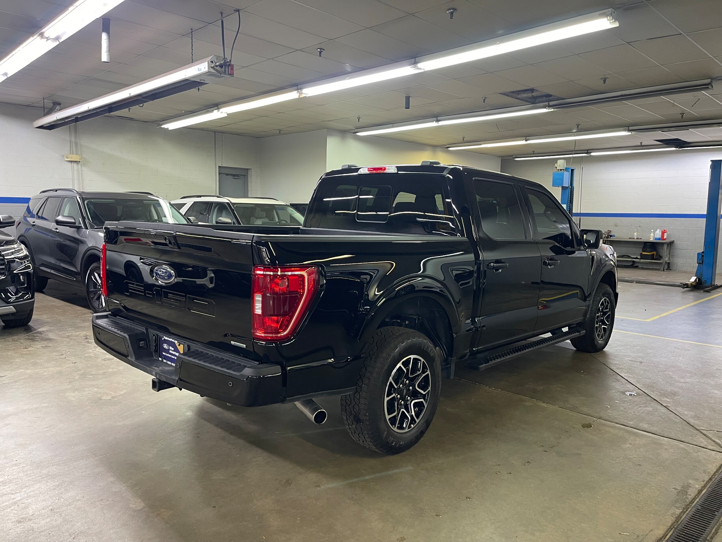 2023 Ford F-150 XLT - Photo 8