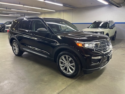 2023 Ford Explorer XLT SUV