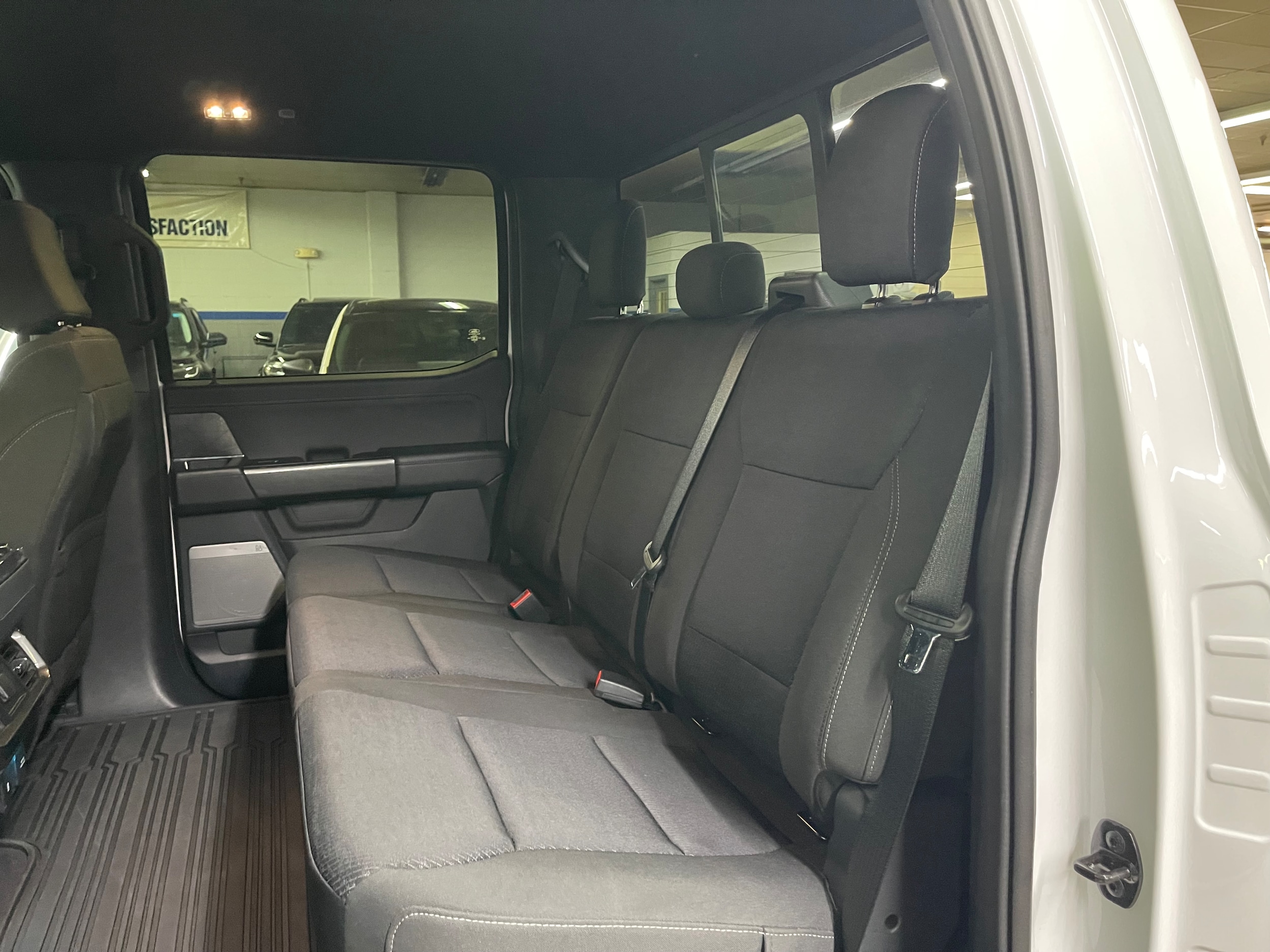 2023 Ford F-150 XLT - Photo 13