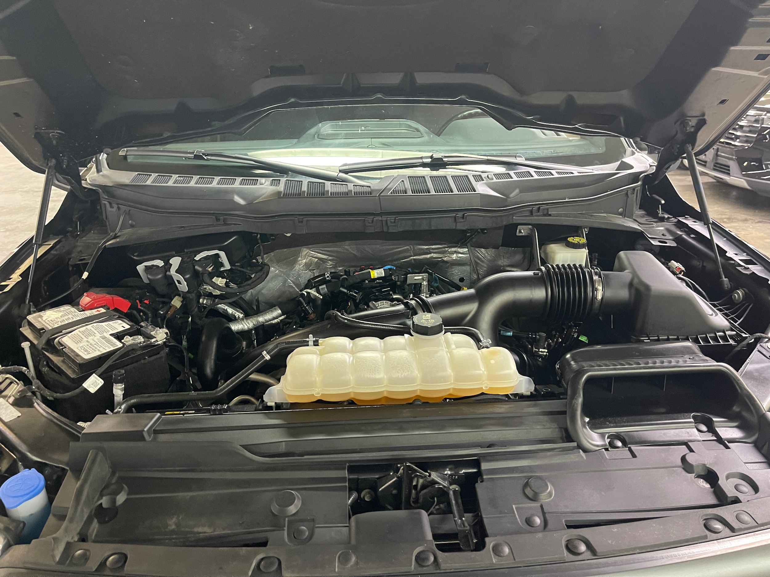 2023 Ford F-150 XLT - Photo 10