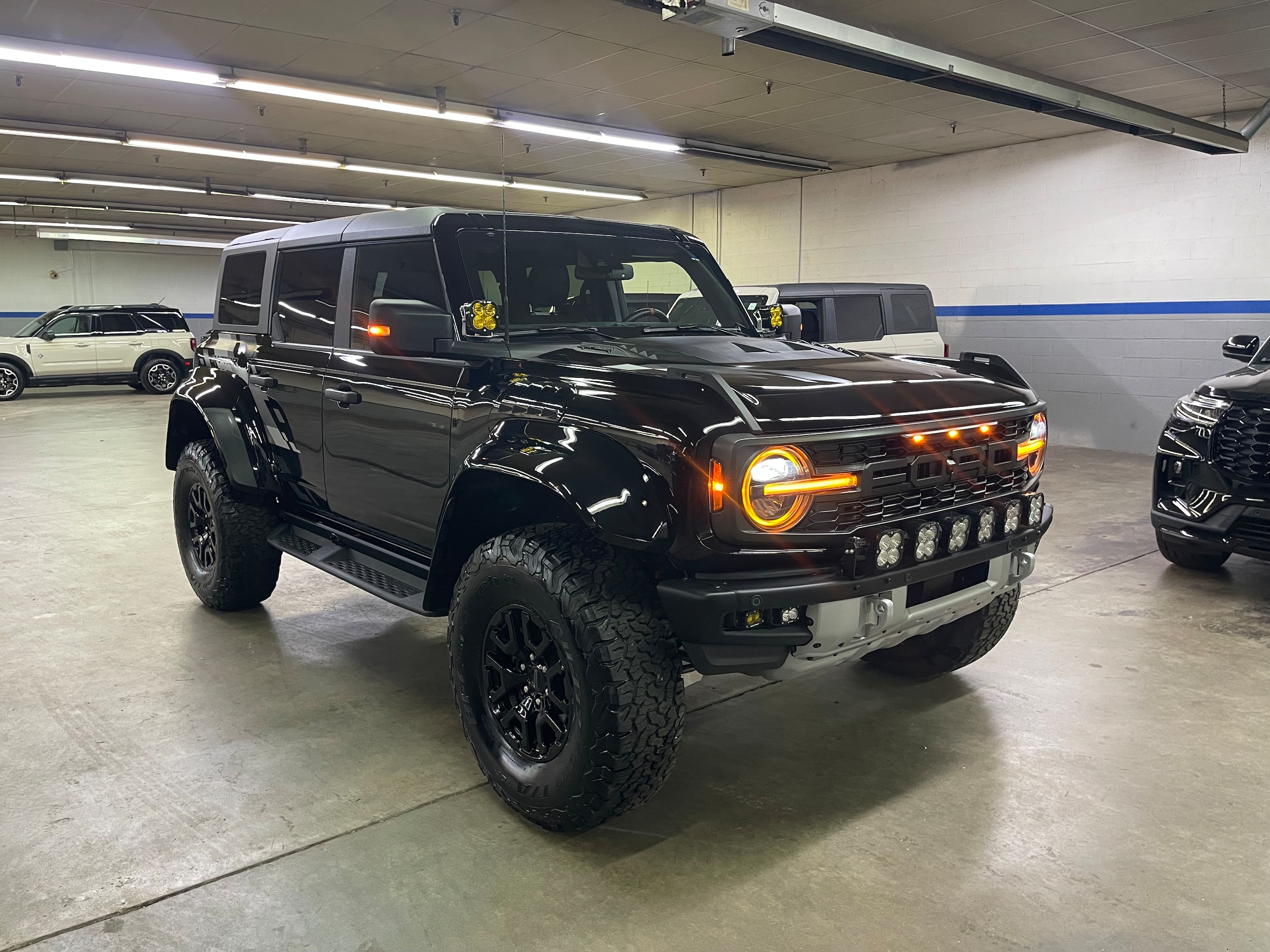 2024 Ford Bronco Raptor 4x4's photo
