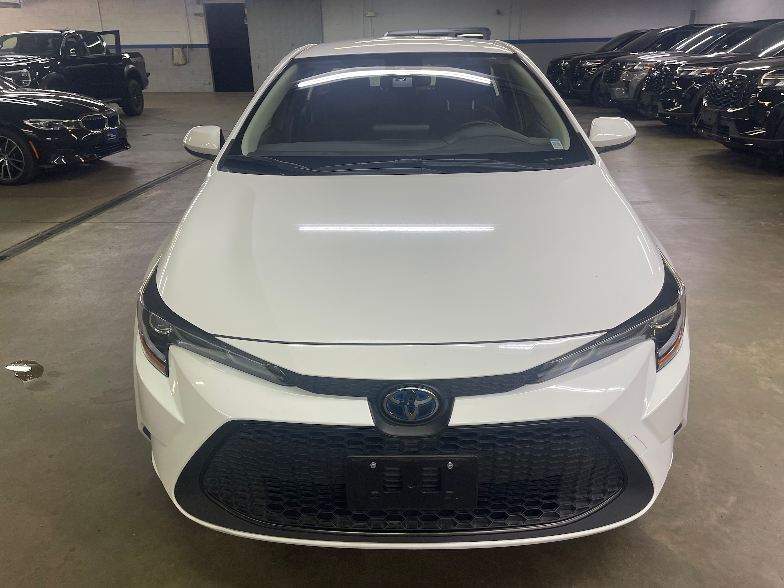 Used 2022 Toyota Corolla LE with VIN JTDEAMDE3N3003030 for sale in Northfield, Minnesota