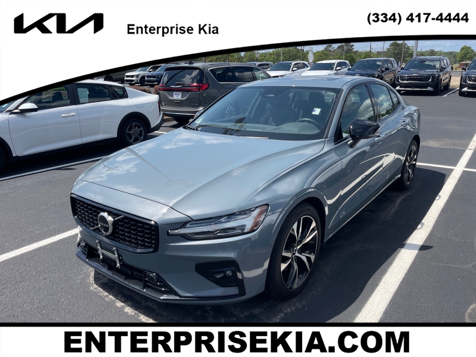 2024 Volvo S60 B5 Plus Dark Theme AWD's photo