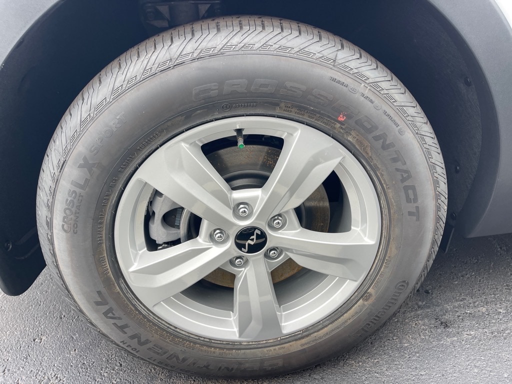 2026 Kia Sorento LX - Photo 22