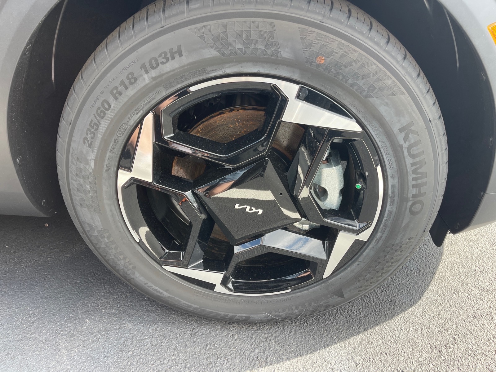 2026 Kia Sportage EX - Photo 22