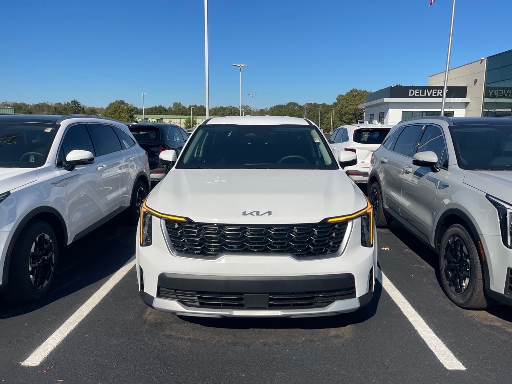 2026 Kia Sorento LX - Photo 2