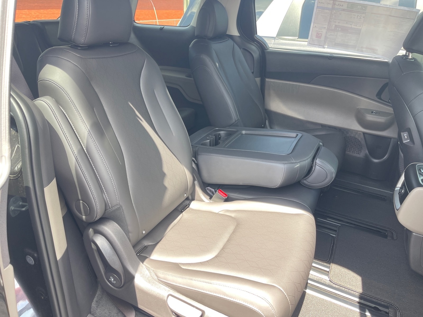2026 Kia Carnival EX - Photo 18