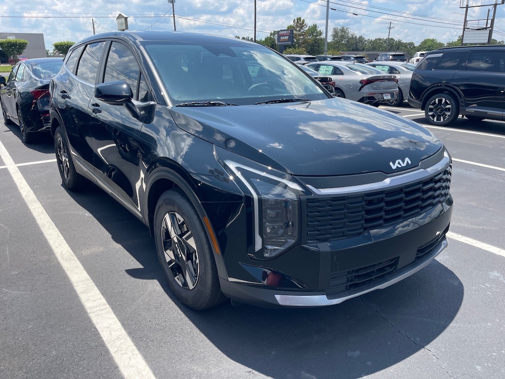New 2026 Kia Sportage LX SUV