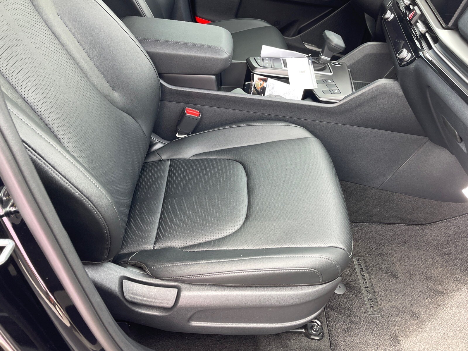 2026 Kia Sportage EX - Photo 19