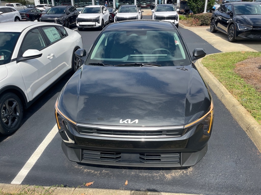 New 2025 Kia K4 Sedan