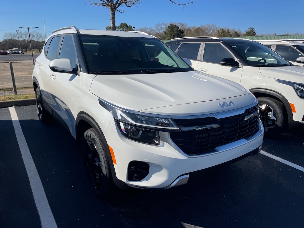 New 2026 Kia Seltos EX SUV