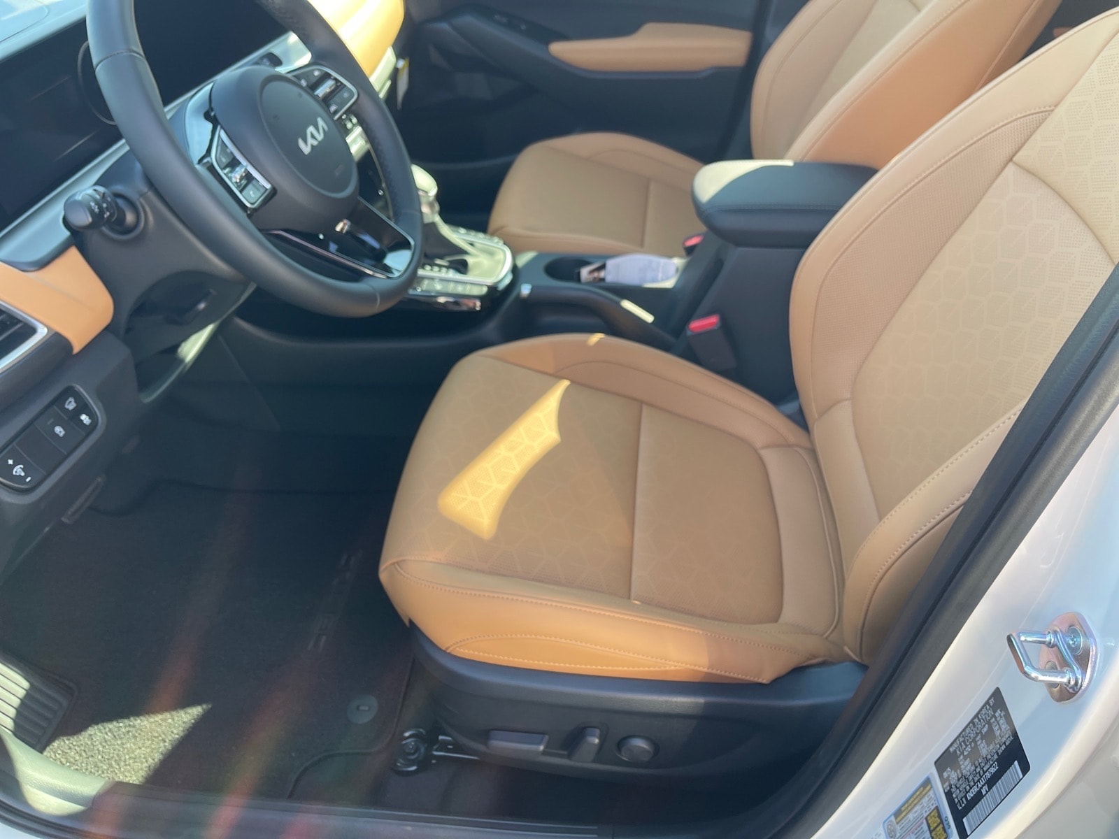 2026 Kia Seltos EX - Photo 12