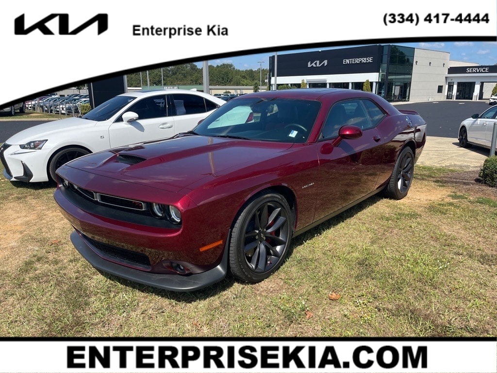 2022 Dodge Challenger R/T's photo