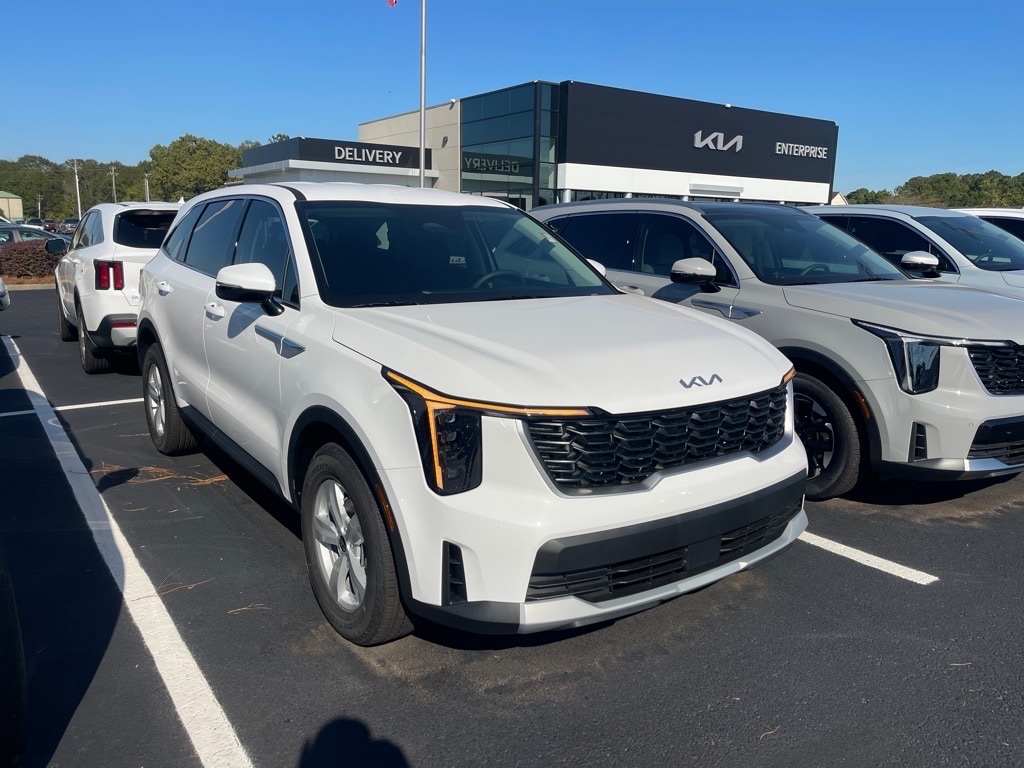 2026 Kia Sorento LX - Photo 3