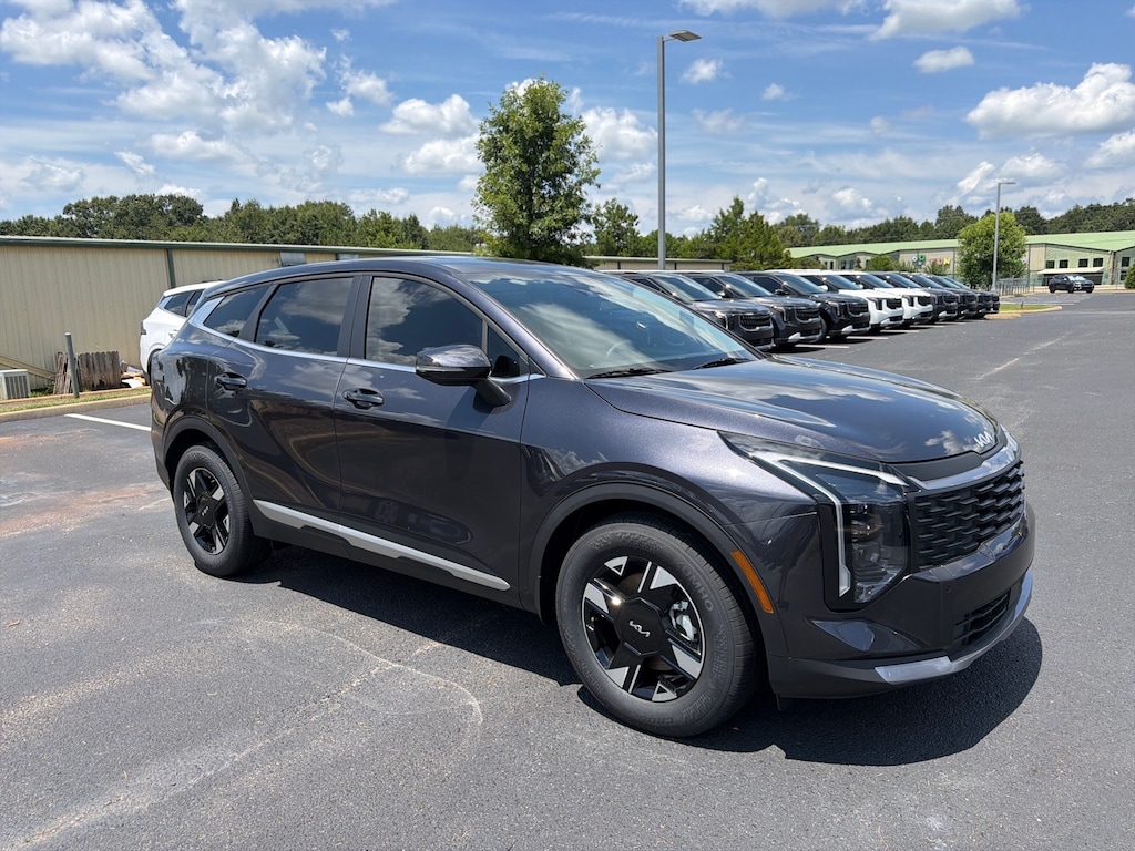 New 2026 Kia Sportage LX SUV