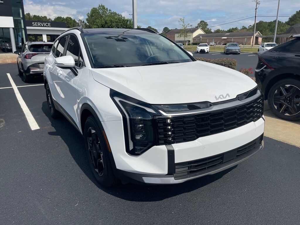 2026 Kia Sportage EX photo 3