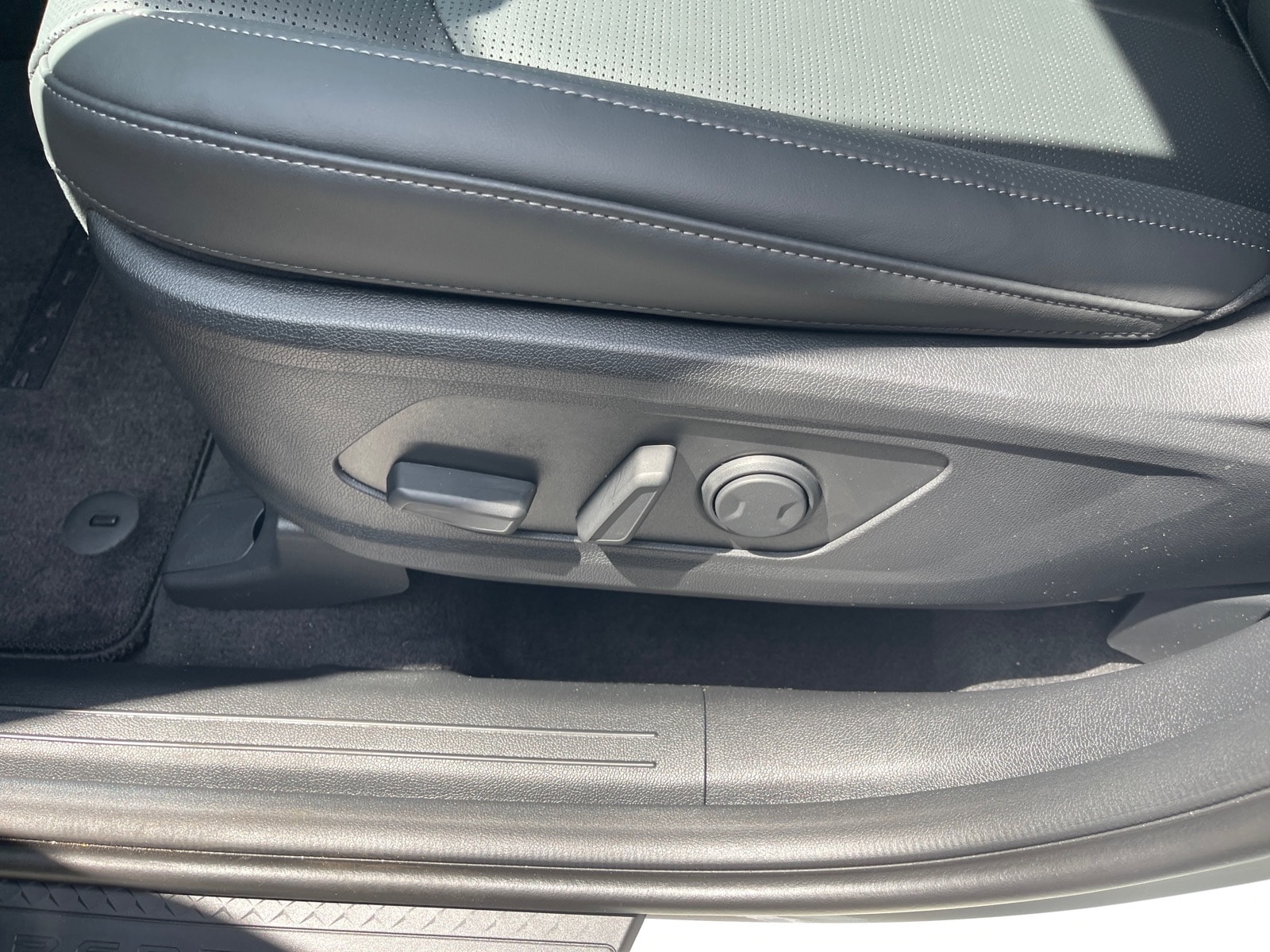 2026 Kia Sorento S - Photo 11