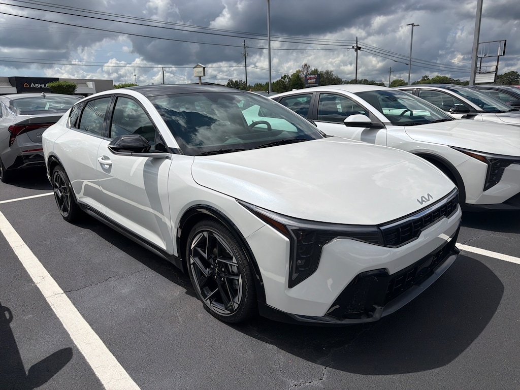 New 2026 Kia K4 GT-Line Sedan