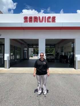 Staff member KELLY QUALLS from ID_b98d0695210d
