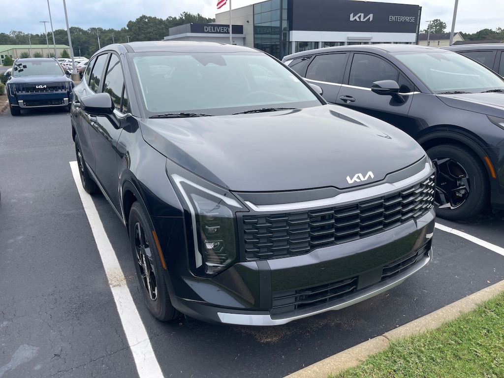 New 2026 Kia Sportage LX SUV