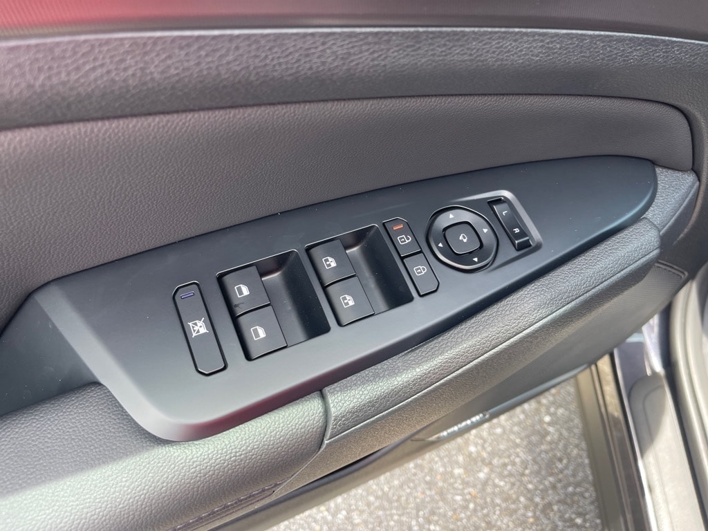 2026 Kia Sportage SX - Photo 10