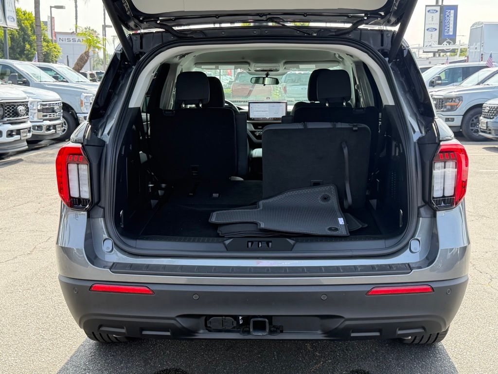 2026 Ford Explorer - Photo 16