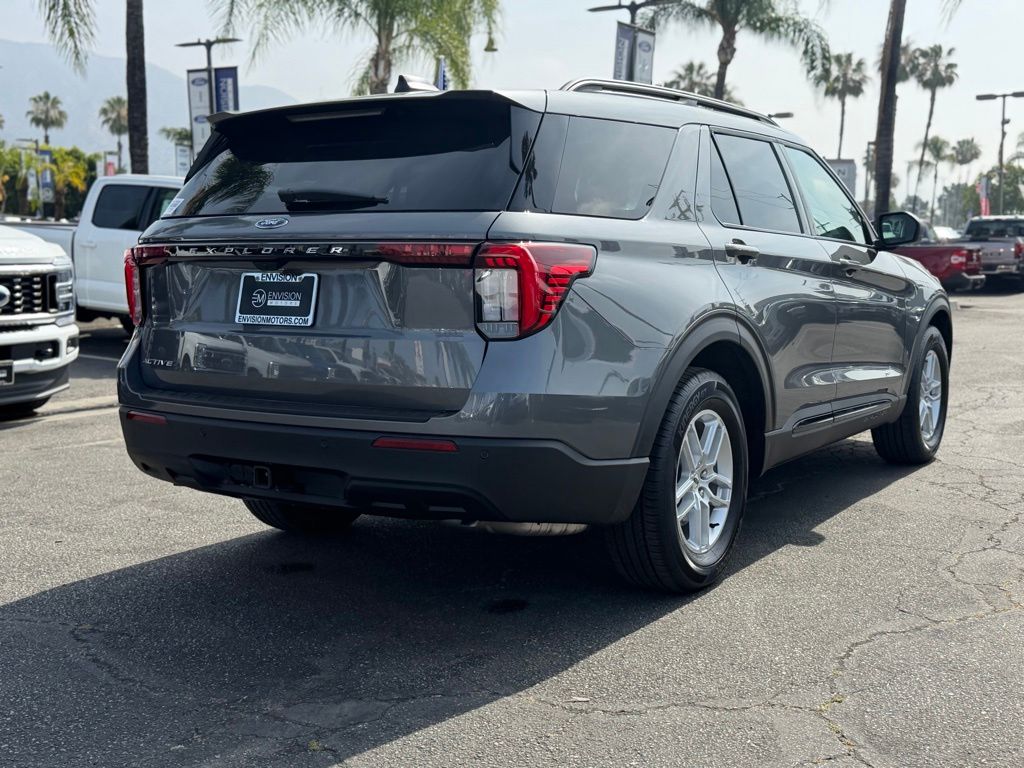 2026 Ford Explorer - Photo 13