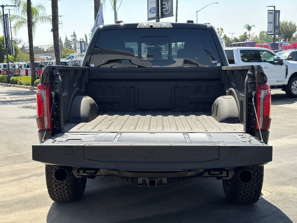 2026 Ford F-150 Raptor - Photo 17