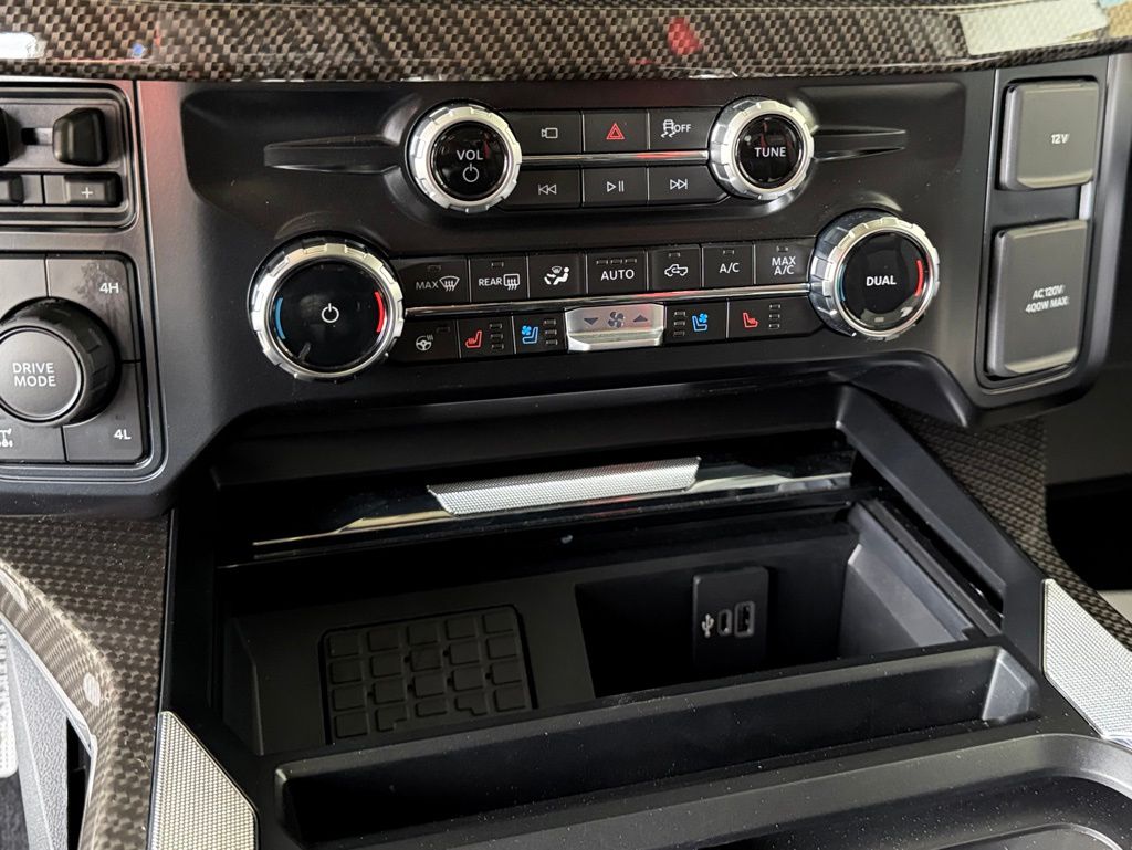 2025 Ford F-250 Super Duty Lariat - Photo 25