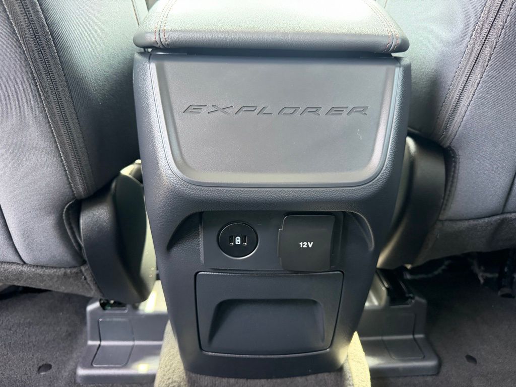 2026 Ford Explorer - Photo 36