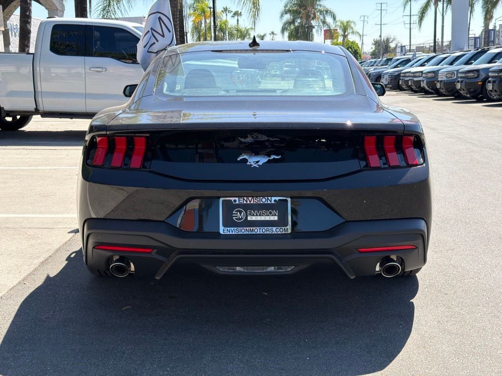 2026 Ford Mustang EcoBoost Fastback - Photo 11