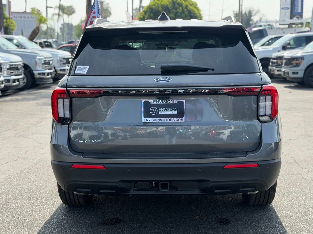 2026 Ford Explorer - Photo 12