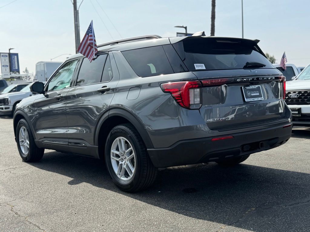2026 Ford Explorer - Photo 11