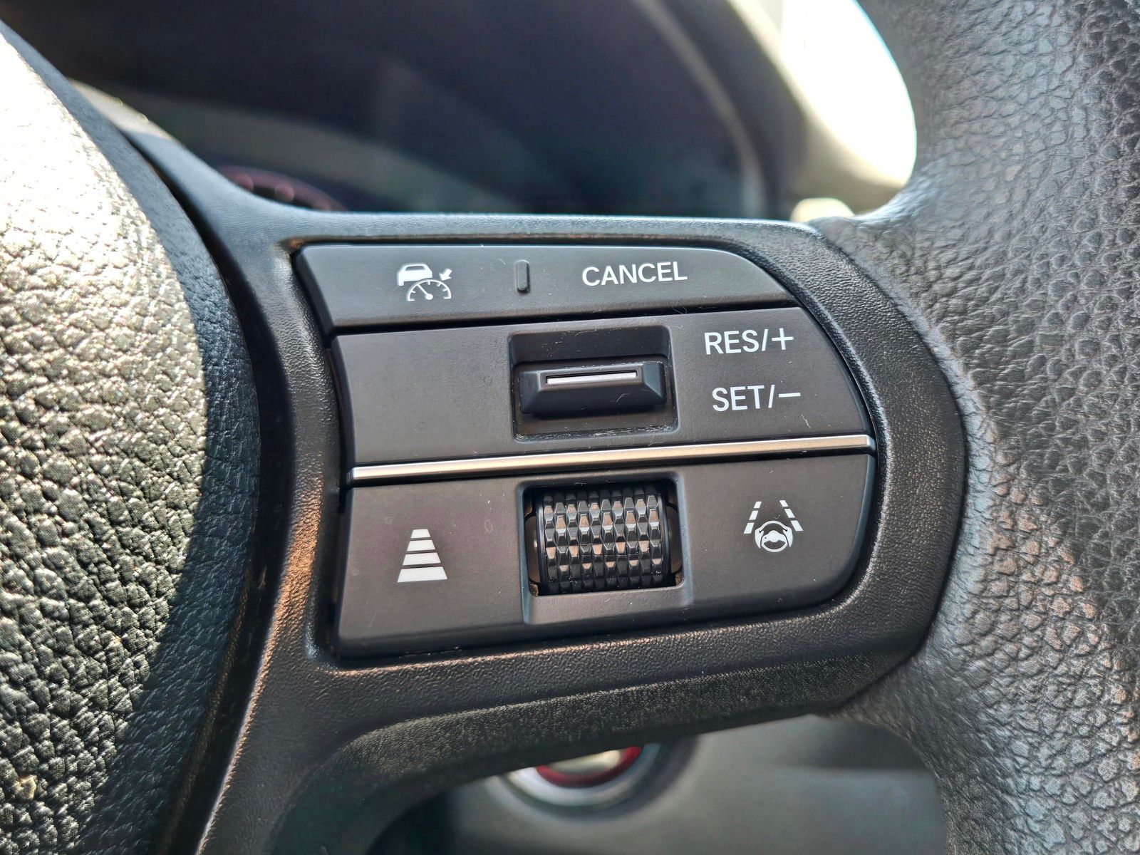 2024 Honda Accord LX - Photo 27